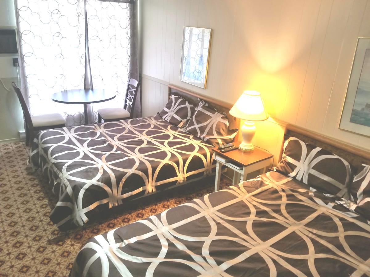 Twin Oaks Motel Orono Zewnętrze zdjęcie